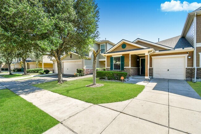 Foto del edificio - 15107 Trinity Meadow Dr