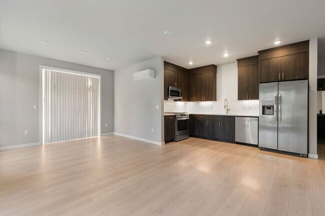 Foto del edificio - 7979 N Jersey St