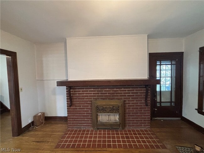 Building Photo - 1671 Lincoln Ave