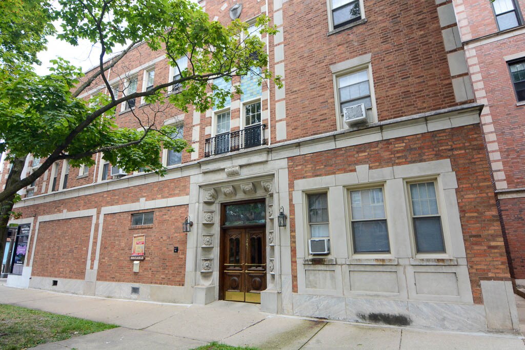 1245 Elmwood Ave Unit 802, Evanston, IL 60202 Condo for Rent in