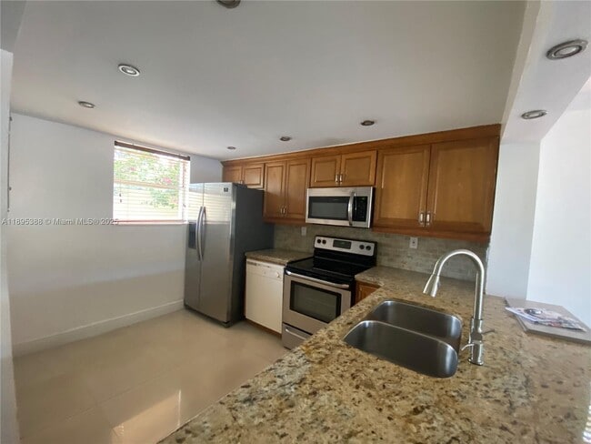 Foto del edificio - 8405 SW 137th Ave