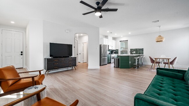 Foto del edificio - 9228 Lonesome Oak Drive