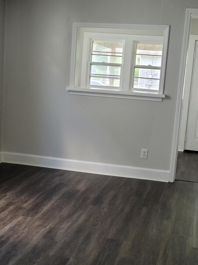 Foto del edificio - 512 Iowa Ave