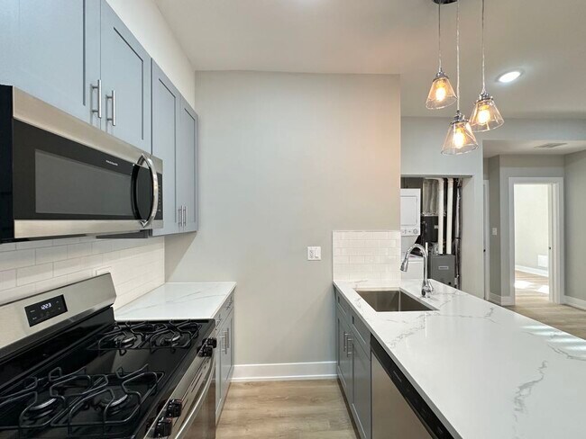 Foto del edificio - 419 W Belden Ave