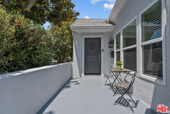 Foto del edificio - 4417 W 29th St