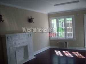 Primary Photo - 1642 N Normandie Ave