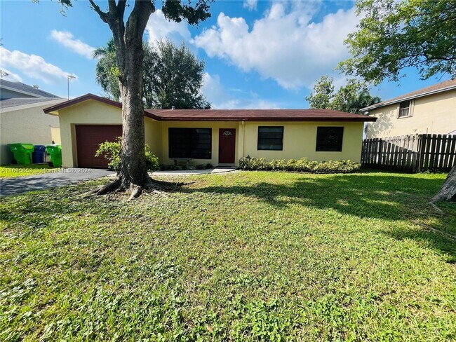 Building Photo - 11740 NW 44th St