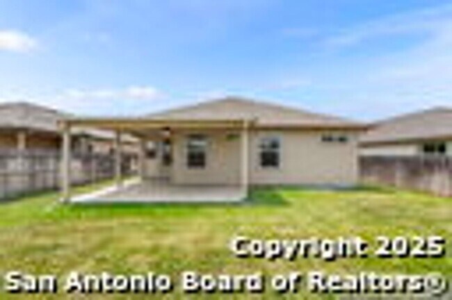 Building Photo - 412 Town Frk