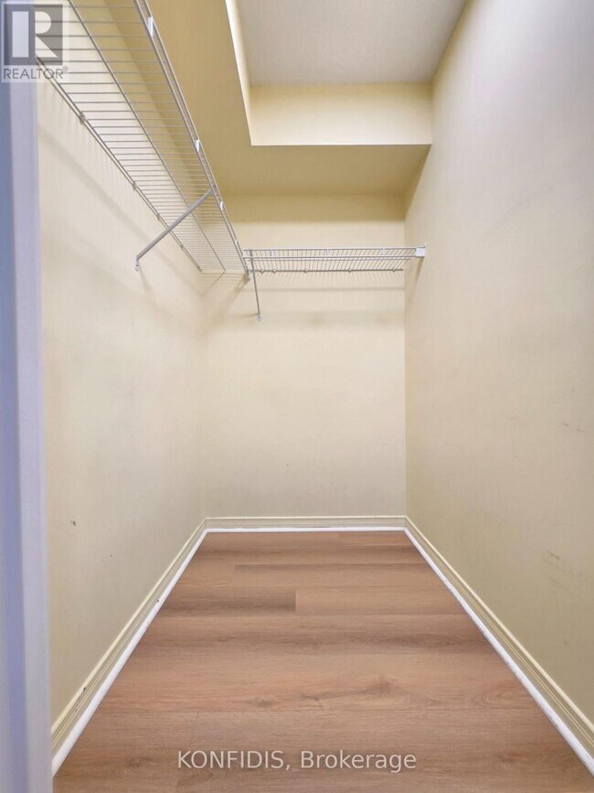 Building Photo - 155 Beecroft Rd
