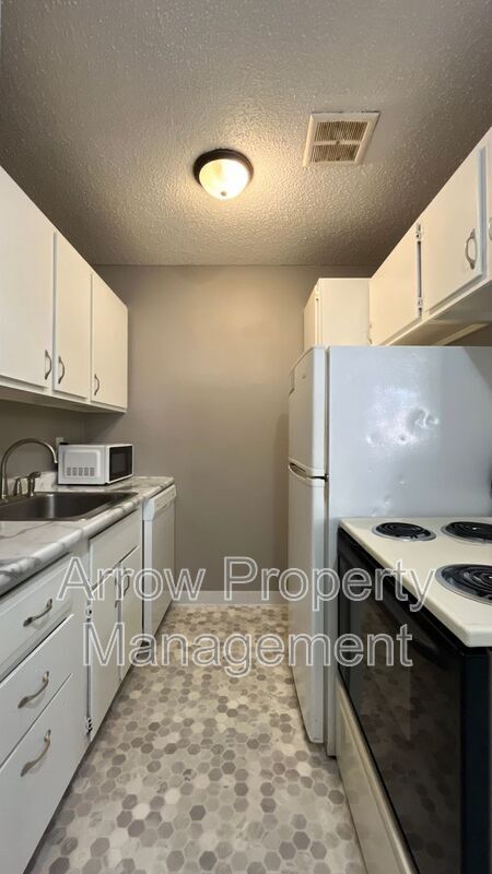 Foto del edificio - 1119 E St