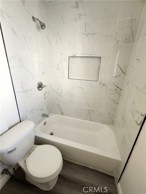 Foto del edificio - 208 N Catalina Ave