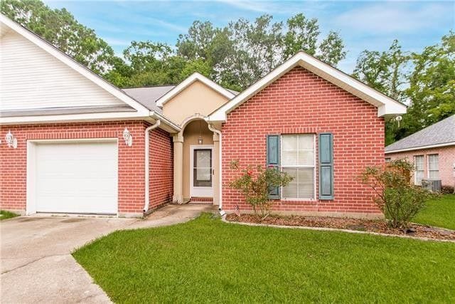 Building Photo - 40081 Emerald Dr
