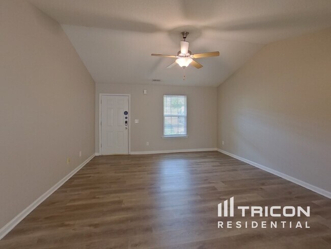 Foto del edificio - 6 Alderwood Ct