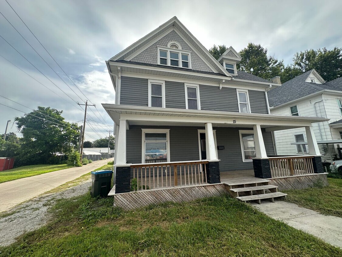 Foto principal - Charming 5 Bedroom 2 Bathroom House