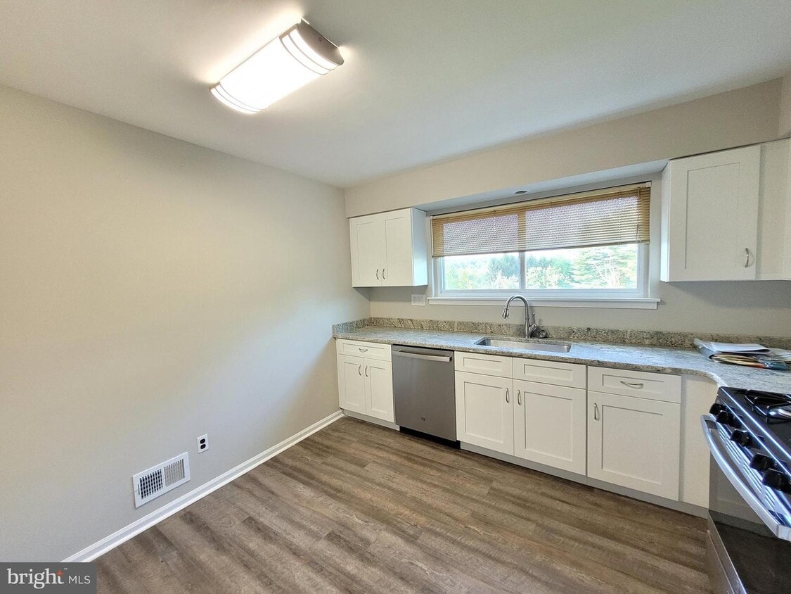 164 Hillcroft Way, Newtown, PA 18940 Townhome Rentals in Newtown PA