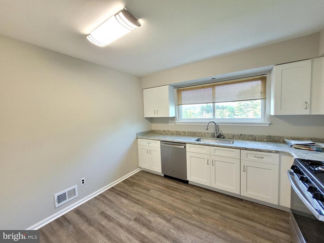 164 Hillcroft Way, Newtown, PA 18940 Townhome Rentals in Newtown PA