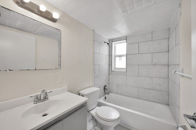 Foto del edificio - 2241 NW 59th Terrace