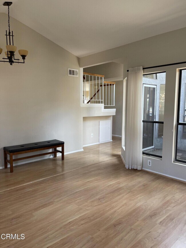 Building Photo - 673 Cachuma Ave