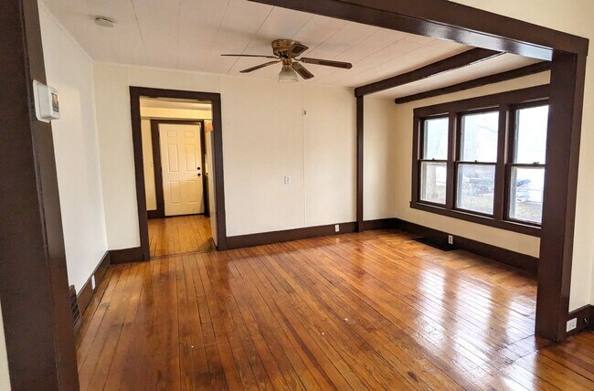 Building Photo - 773 Hill, 3 bedroom house