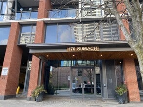 Building Photo - 170 Sumach St
