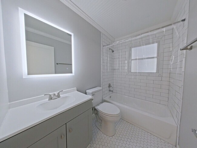 Foto del edificio - SUPER CUTE DUPLEX UNIT