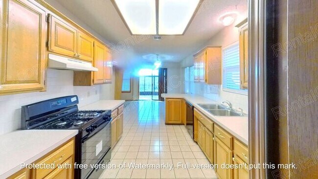 Foto del edificio - Come and see the sunroom!
