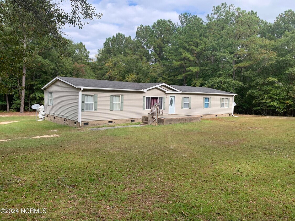 Primary Photo - 111 Willow Pond Dr