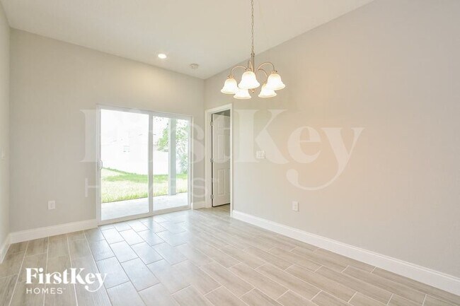 Building Photo - 308 Camellia Ct