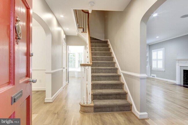 Foto del edificio - 1626 Kalmia Rd NW