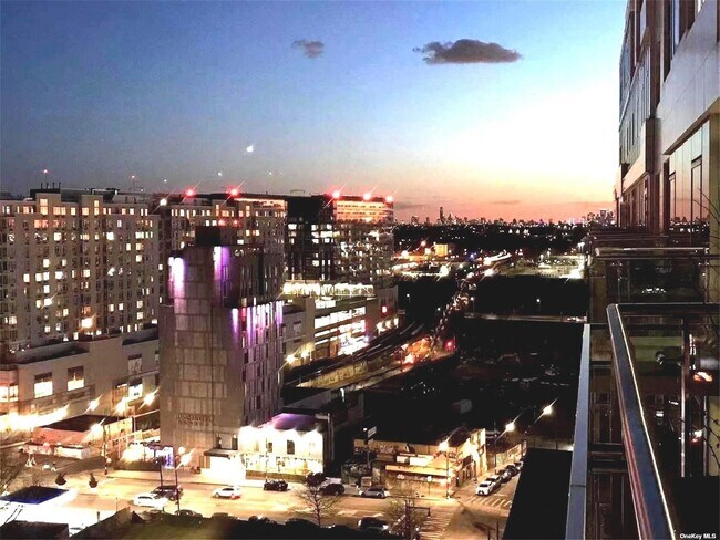 Foto del edificio - 133-27-133-39 39th Ave
