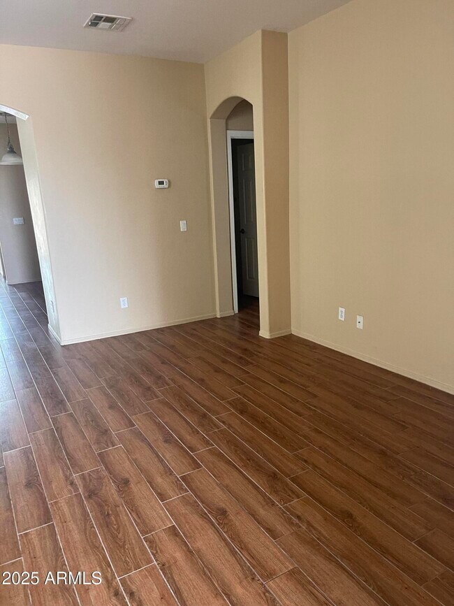 Foto del edificio - 1397 E Arrowhead Trail