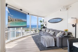 Building Photo - 1296 Kapiolani Blvd