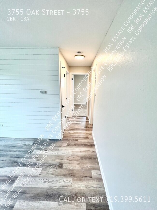 Foto del edificio - 3755 Oak St