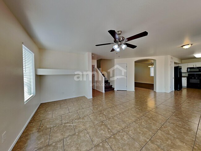 Foto del edificio - 15806 W Washington St