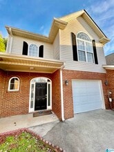 Building Photo - 156 Hayesbury Ct