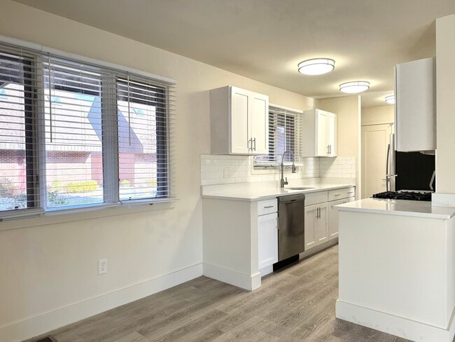 Foto del edificio - 110 Montoya Dr