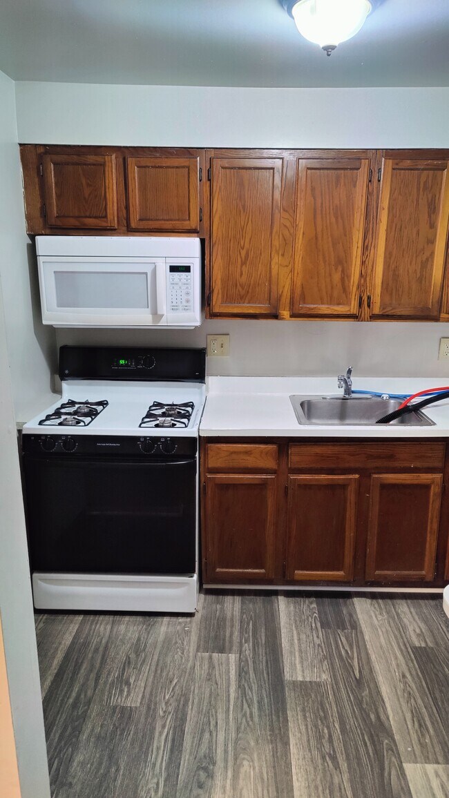 Foto del edificio - 4118 W Forest Park Ave