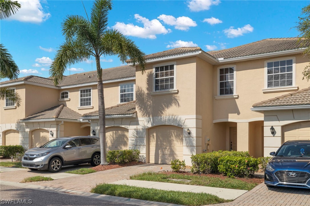 Foto principal - 11690 Eros Rd
