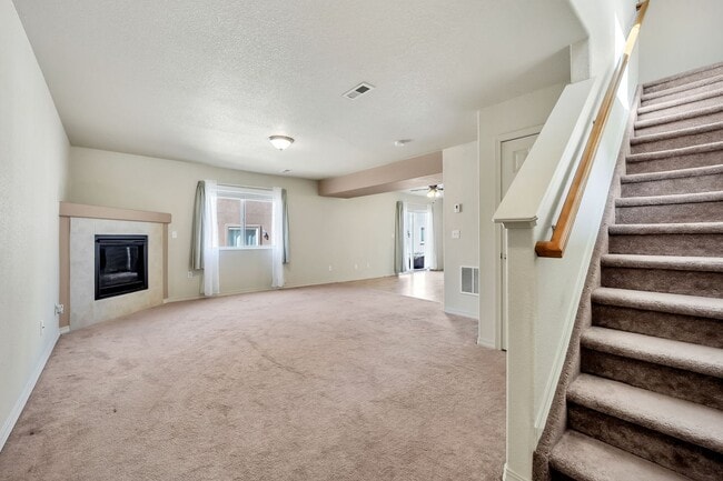 Building Photo - Academy School District 20 Home Available NOW!