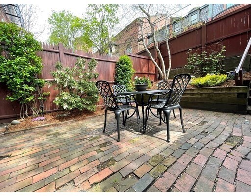 Foto principal - 332 Shawmut Ave