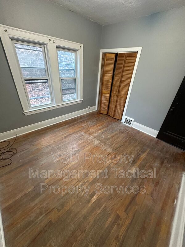 Foto del edificio - 3289 E 143rd St