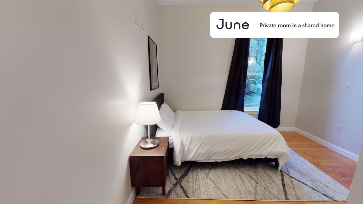 Private bedroom in 5 bed/2.5 bath Home - Private bedroom in 5 bed/2.5 bath Home