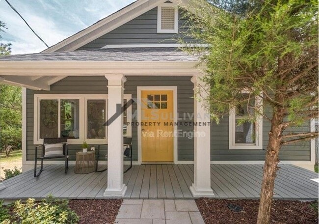 Photo - 1010 Cole St House