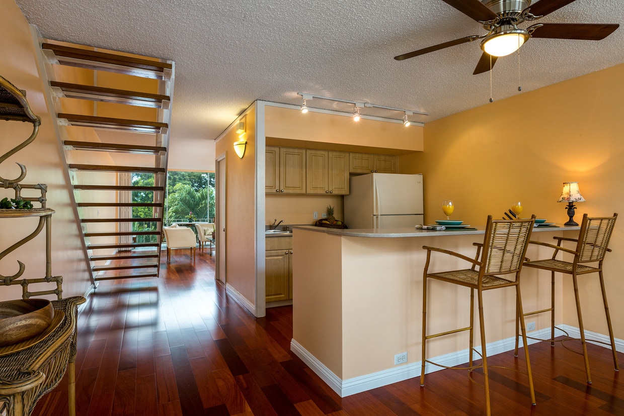 Primary Photo - 3030 Pualei Cir