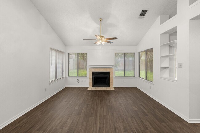 Building Photo - 6002 Glenwood Drive, Arlington, TX 76017
