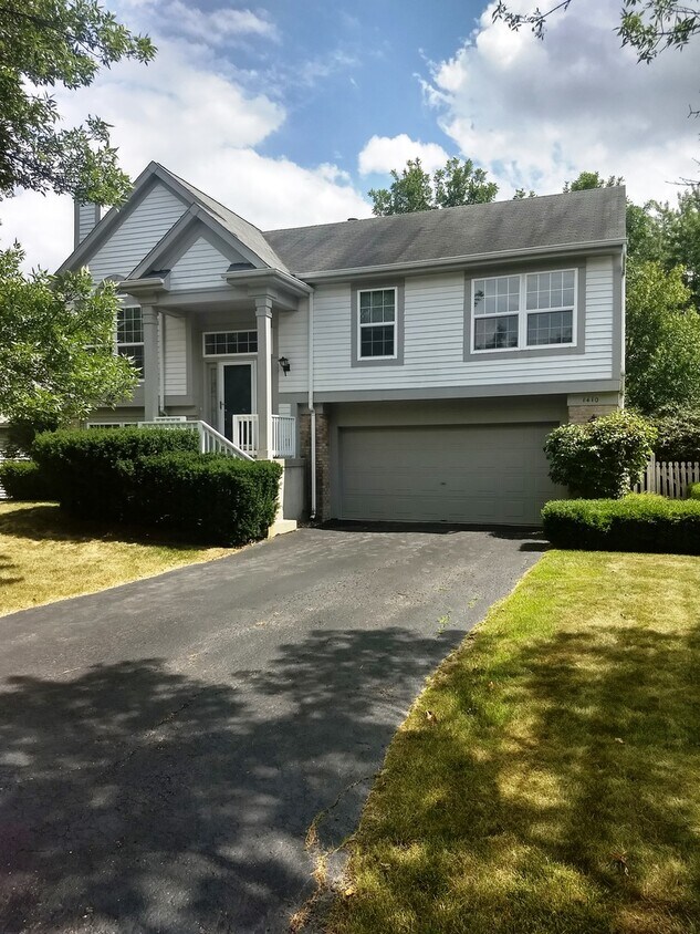 Primary Photo - 1410 Leeward Ct