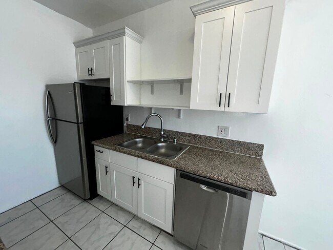 Interior Photo - Alexandria Gramercy, LLC