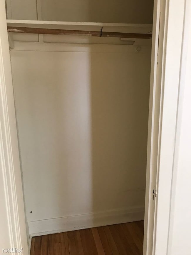 Building Photo - 4151 N Mozart St