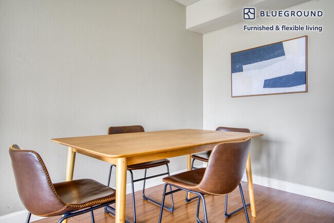 Foto del edificio - 20350 Stevens Creek Blvd