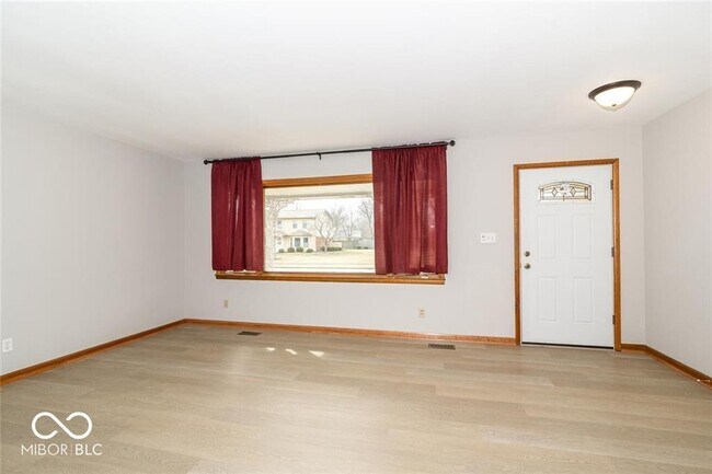 Building Photo - 223 Carlin Dr